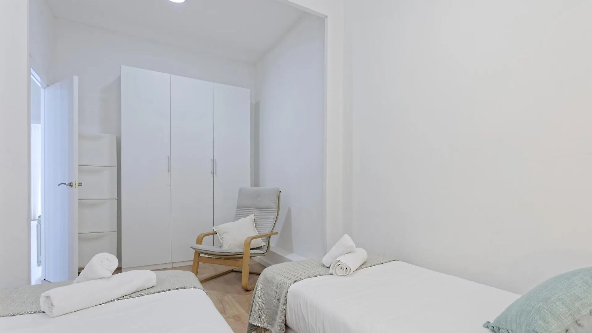 Central & Bright Apartment!! Barcelone Appartement
